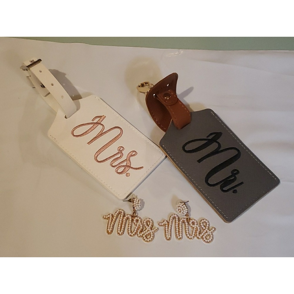 Mr. & Mrs.  Luggage Tags  Mrs Earrings Gray and White Honeymoon, Wedding, Shower